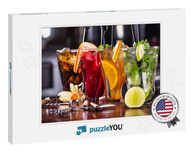Whiskey-Cola Cocktail, Mojito-Cocktail, Orange Cocktail... Jigsaw Puzzle