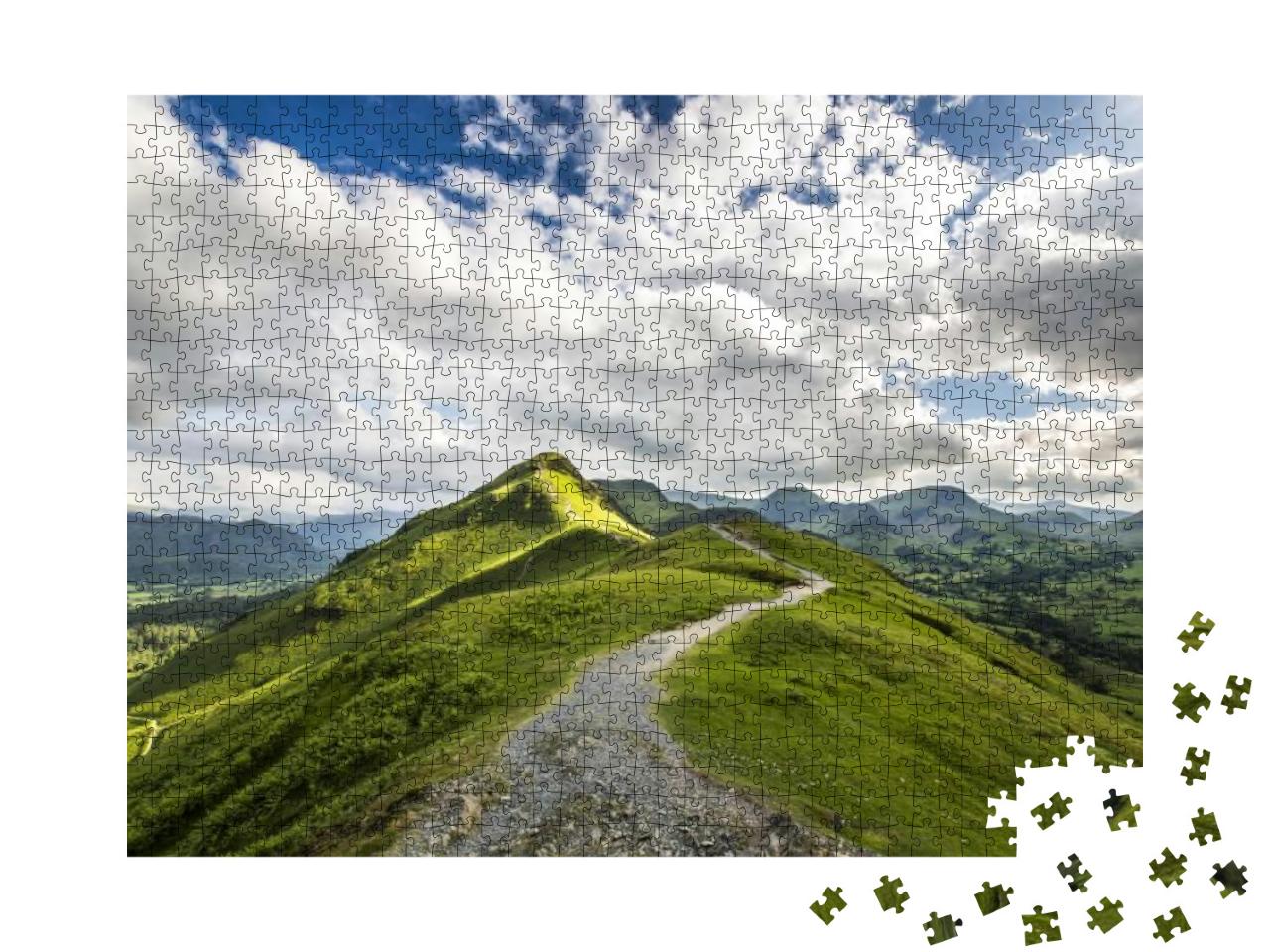 View of Catbells Hill Top in Lake District, England... Jigsaw Puzzle with 1000 pieces