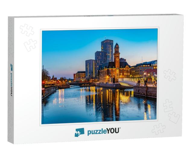 Sunset View of Skyline of Malmo Dominated by the World Ma... Jigsaw Puzzle