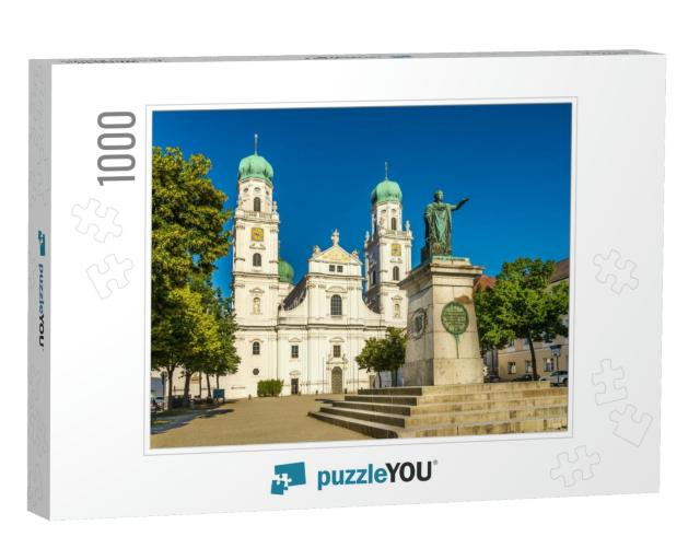 View At the Saint Stephens Cathedral & Memorial of King M... Jigsaw Puzzle with 1000 pieces