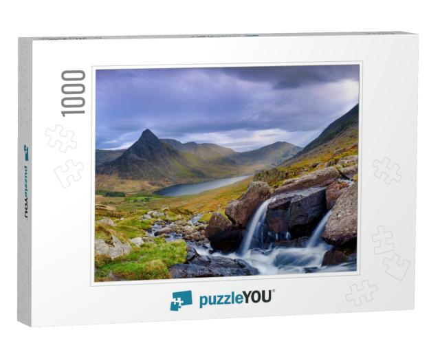 Llyn Ogwen, Wales - April 30, 2019 Tryfan in Spring Eveni... Jigsaw Puzzle with 1000 pieces
