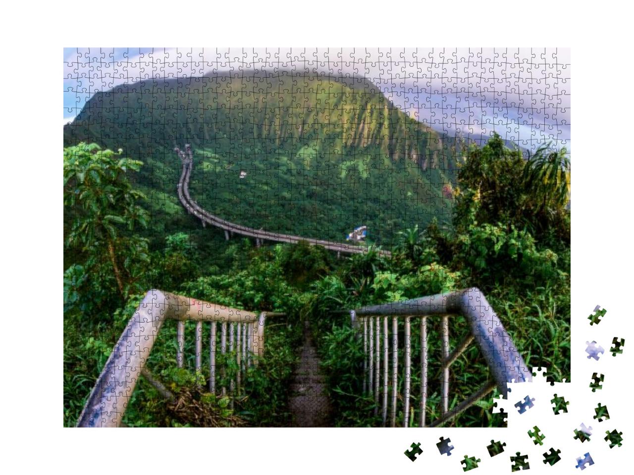 Stairway to Heaven Oahu, Hawaii... Jigsaw Puzzle with 1000 pieces