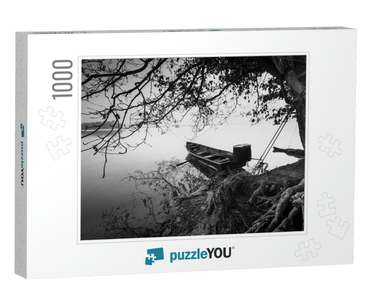 Black & White Scenery of Traditional Fishing Boat At Tump... Jigsaw Puzzle with 1000 pieces