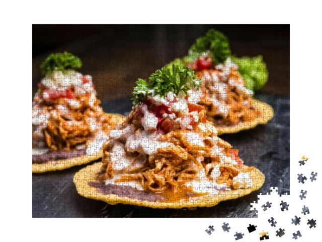 Tostadas Mexican Style with Chicken... Jigsaw Puzzle with 1000 pieces