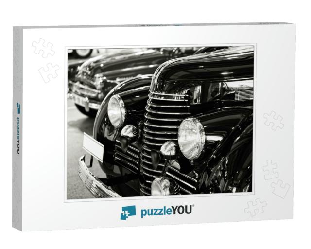 Old Vintage Car... Jigsaw Puzzle