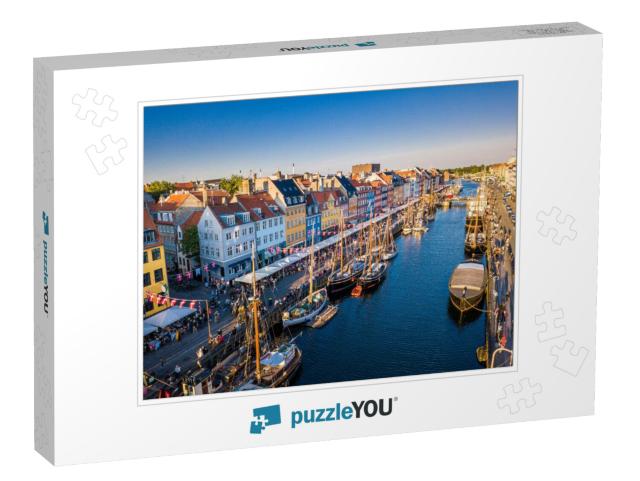 Beautiful Historical City Center. Nyhavn New Harbor Canal... Jigsaw Puzzle