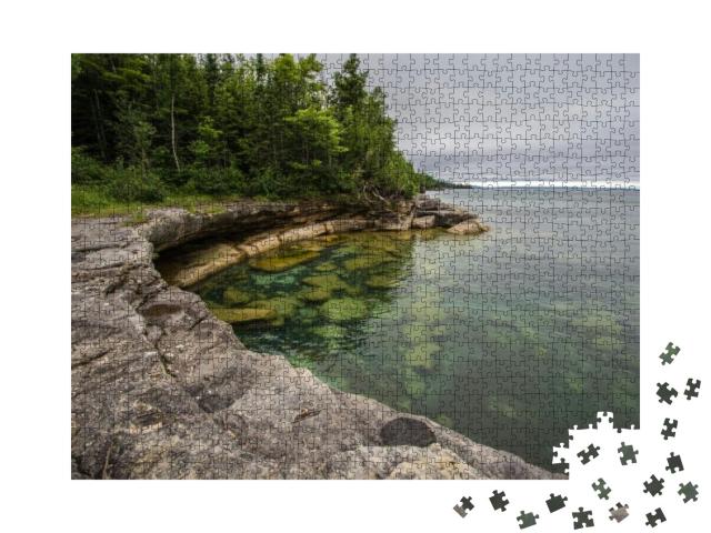 Cove on the Coast of Lake Superior in Michigan. Cliff on... Jigsaw Puzzle with 1000 pieces