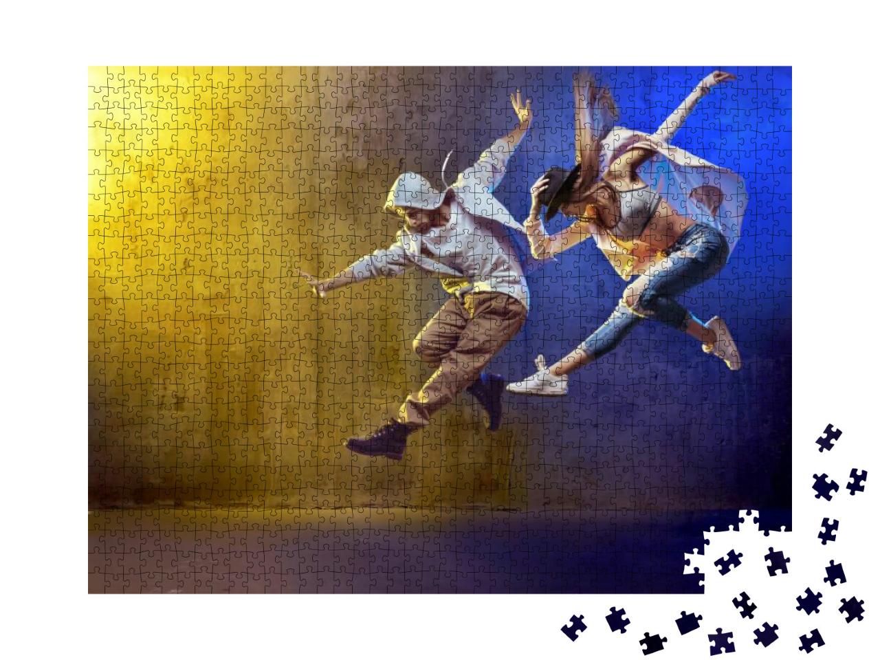 Sporty Hip-Hop Dancers... Jigsaw Puzzle with 1000 pieces