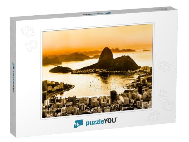 Rio De Janeiro, Brazil. Suggar Loaf & Botafogo Beach View... Jigsaw Puzzle