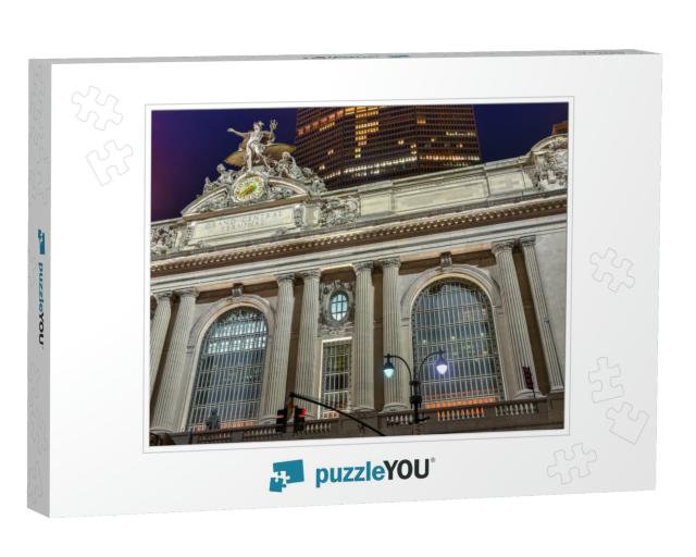 Grand Central Terminal At Night in New York City... Jigsaw Puzzle
