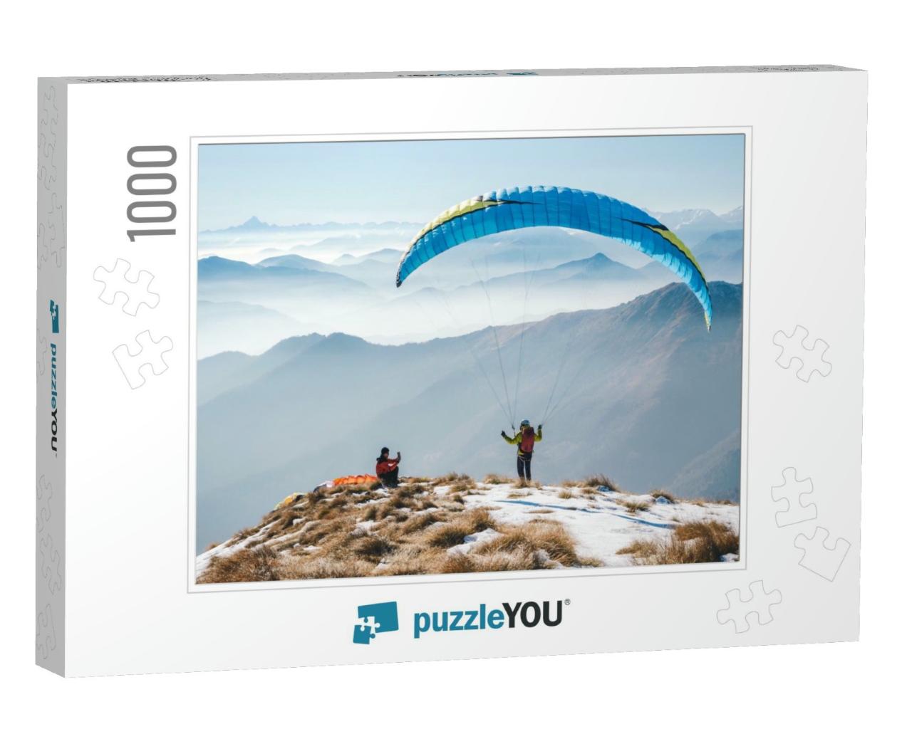 Paragliding on the Mountains... Jigsaw Puzzle with 1000 pieces