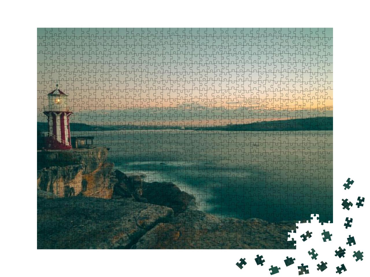 One of the Most Beautiful Lighthouses Around Sydney... Jigsaw Puzzle with 1000 pieces