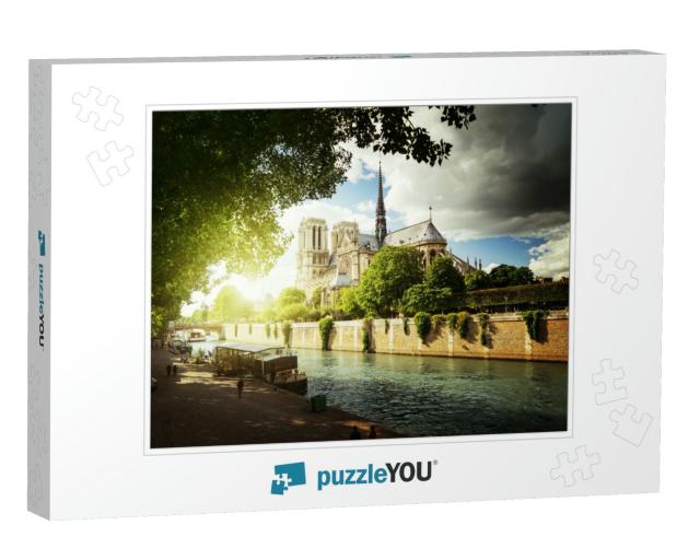 Seine & Notre Dame De Paris, Paris, France... Jigsaw Puzzle