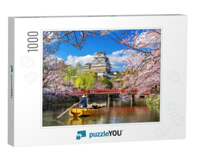 Cherry Blossoms & Castle in Himeji, Japan... Jigsaw Puzzle with 1000 pieces