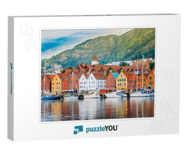 Bergen, Norway. View of Historical Buildings in Bryggen-... Jigsaw Puzzle