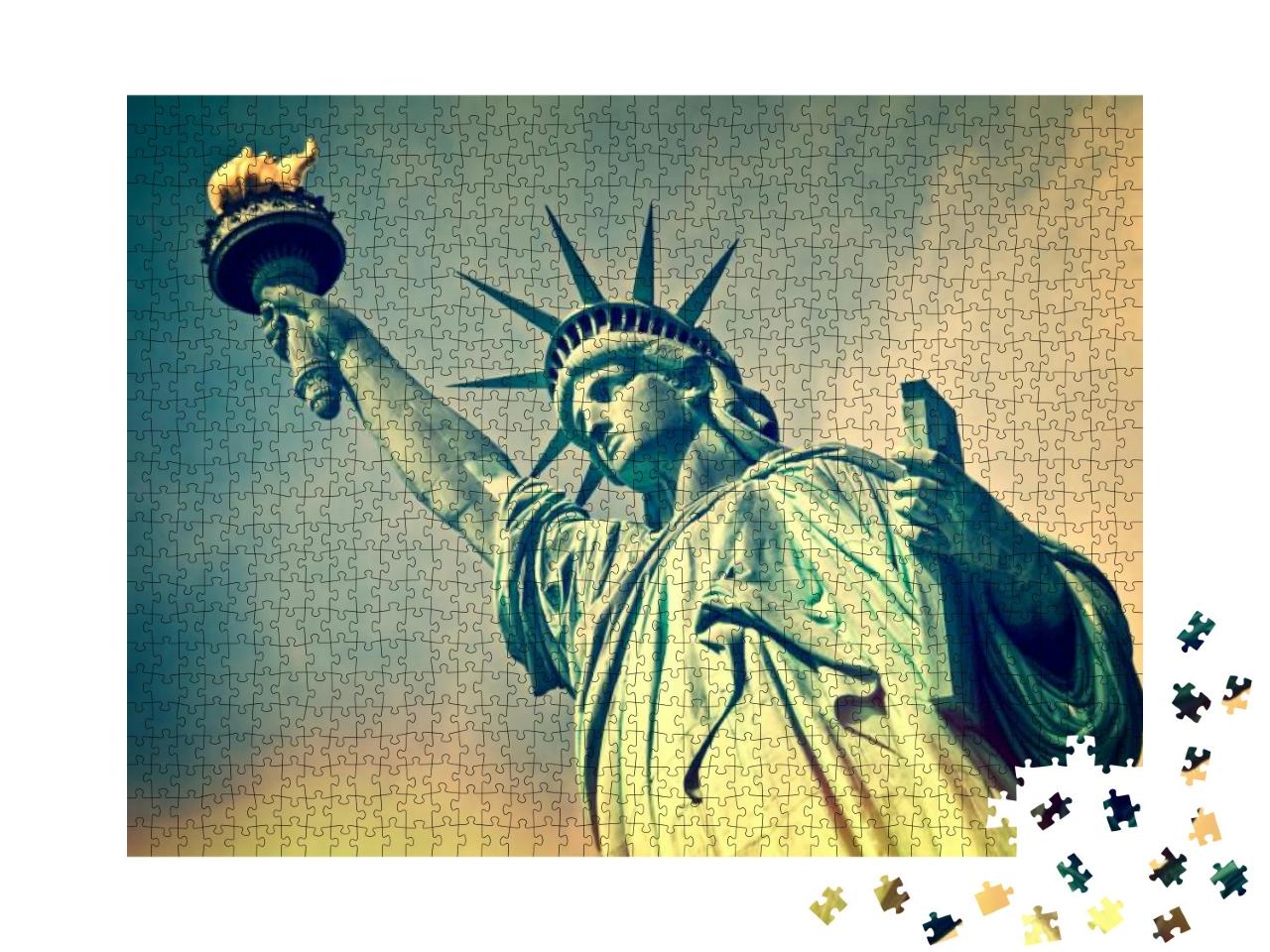Close Up of the Statue of Liberty, New York City, Vintage... Jigsaw Puzzle with 1000 pieces