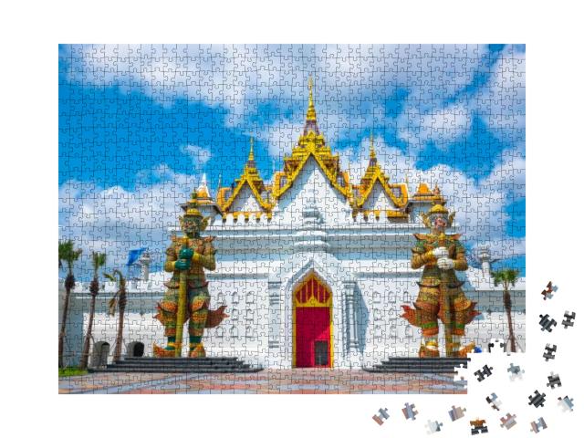 Thai Giant Statue in Front of Gate in Legend Siam Pattaya... Jigsaw Puzzle with 1000 pieces