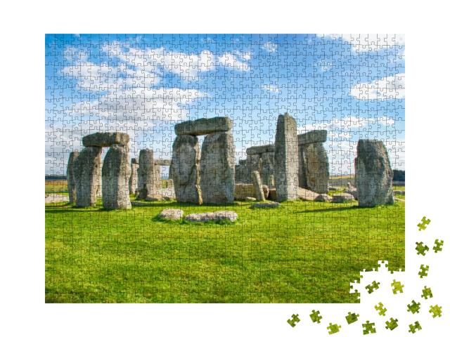 Stonehenge with Blue Sky... Jigsaw Puzzle with 1000 pieces