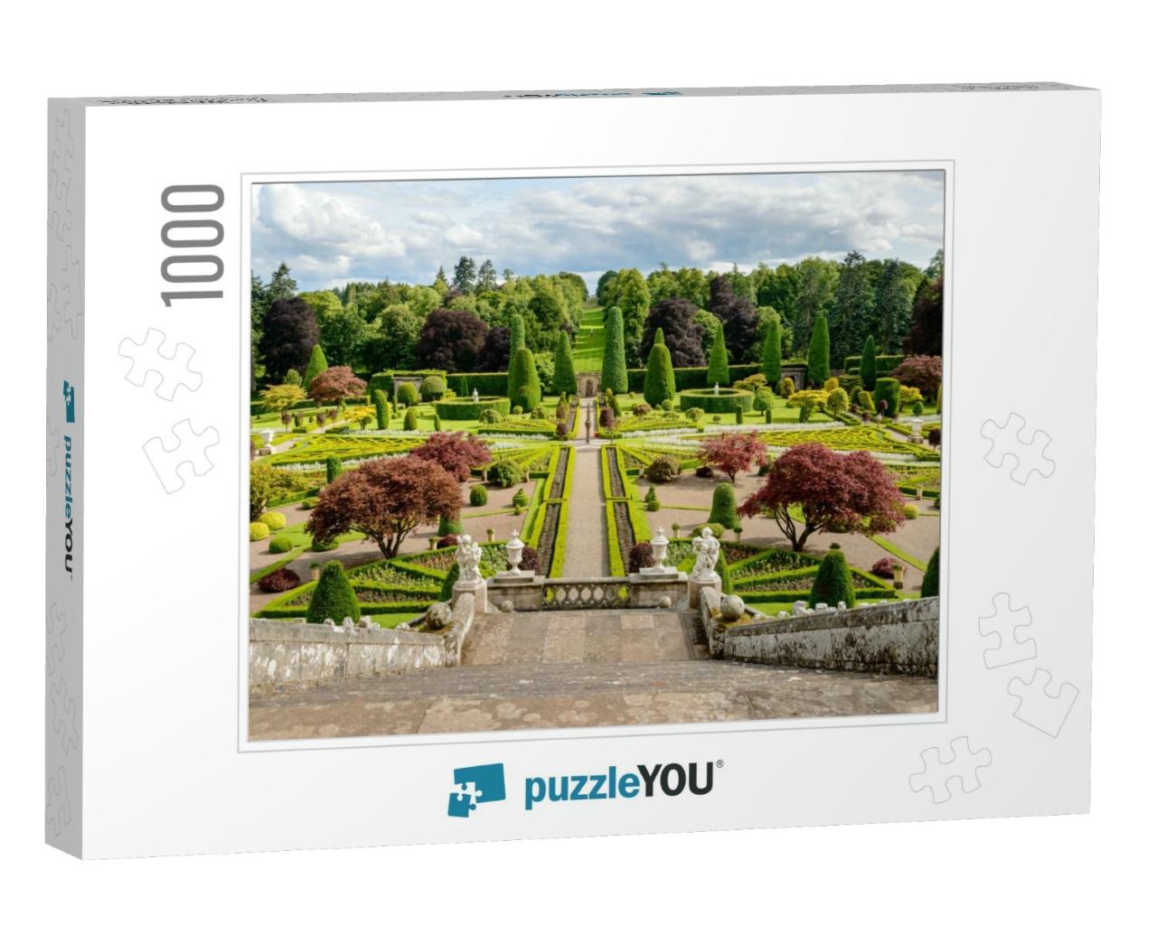 Drummond Castle & Gardens Near Crieff in Perthshire, Scot... Jigsaw Puzzle with 1000 pieces