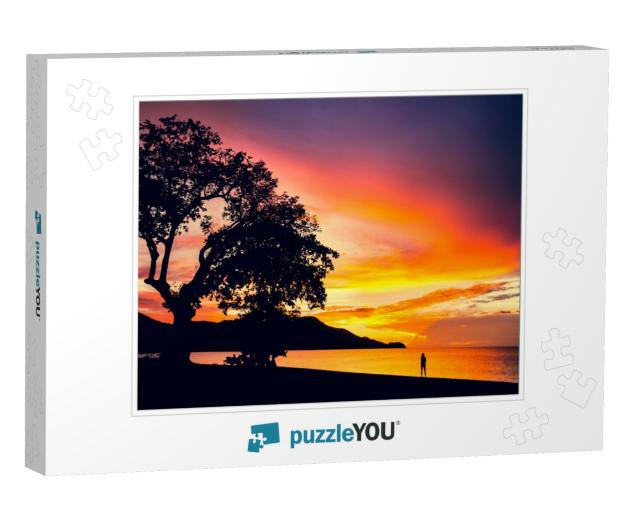 Pura Vida. Sunset in Coco Beach, Guanacaste, Costa Rica... Jigsaw Puzzle