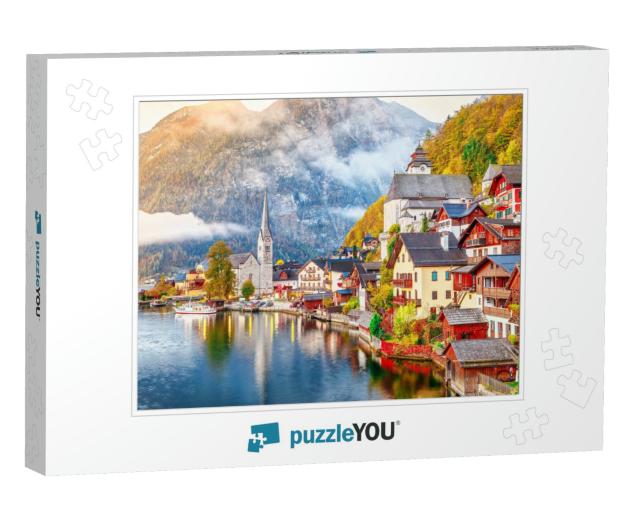 Lake Hallstatt, Austria. Hallstatt Village on the Bank of... Jigsaw Puzzle