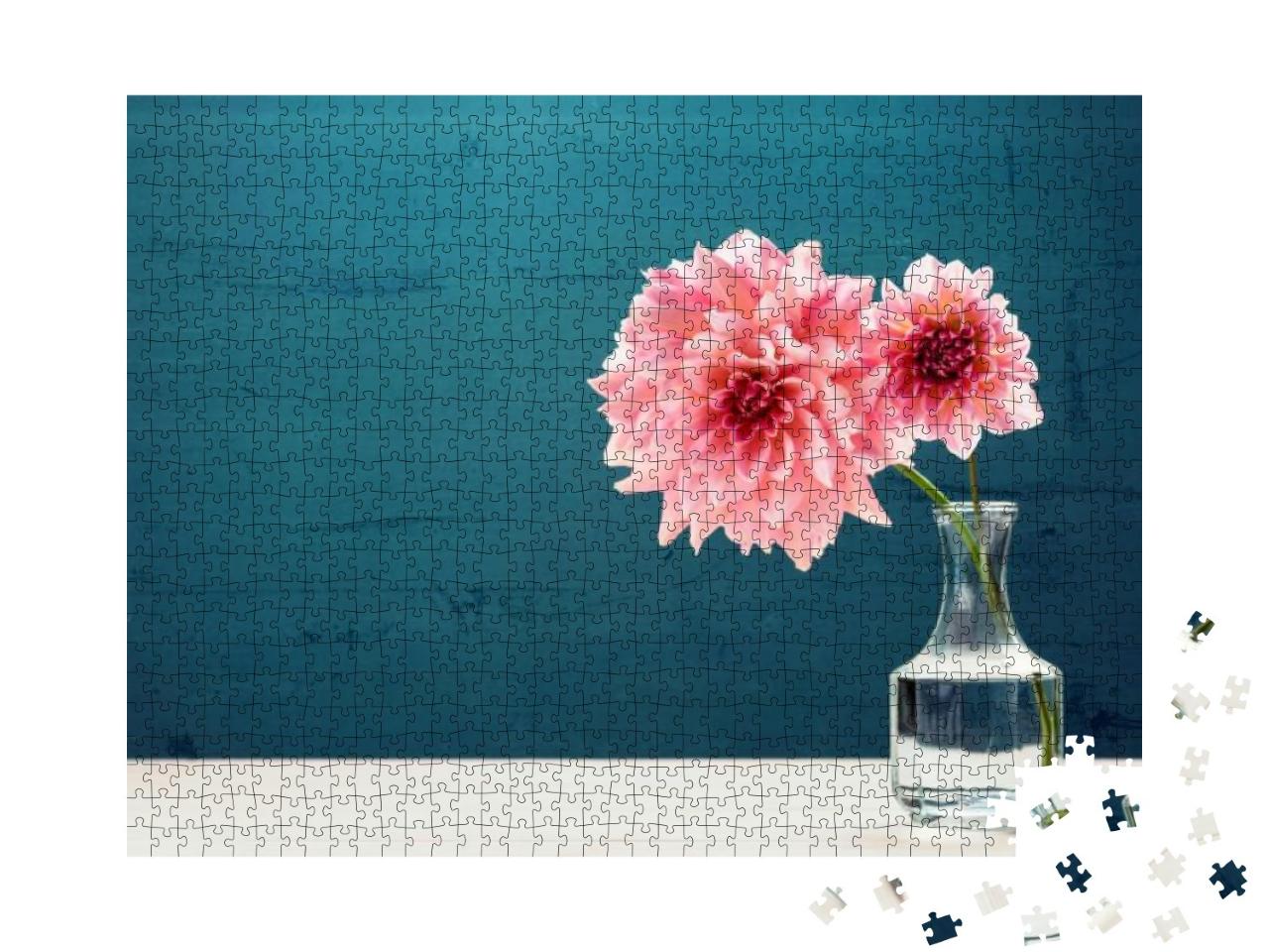 Beautiful Pink Flowers in Vase... Jigsaw Puzzle with 1000 pieces