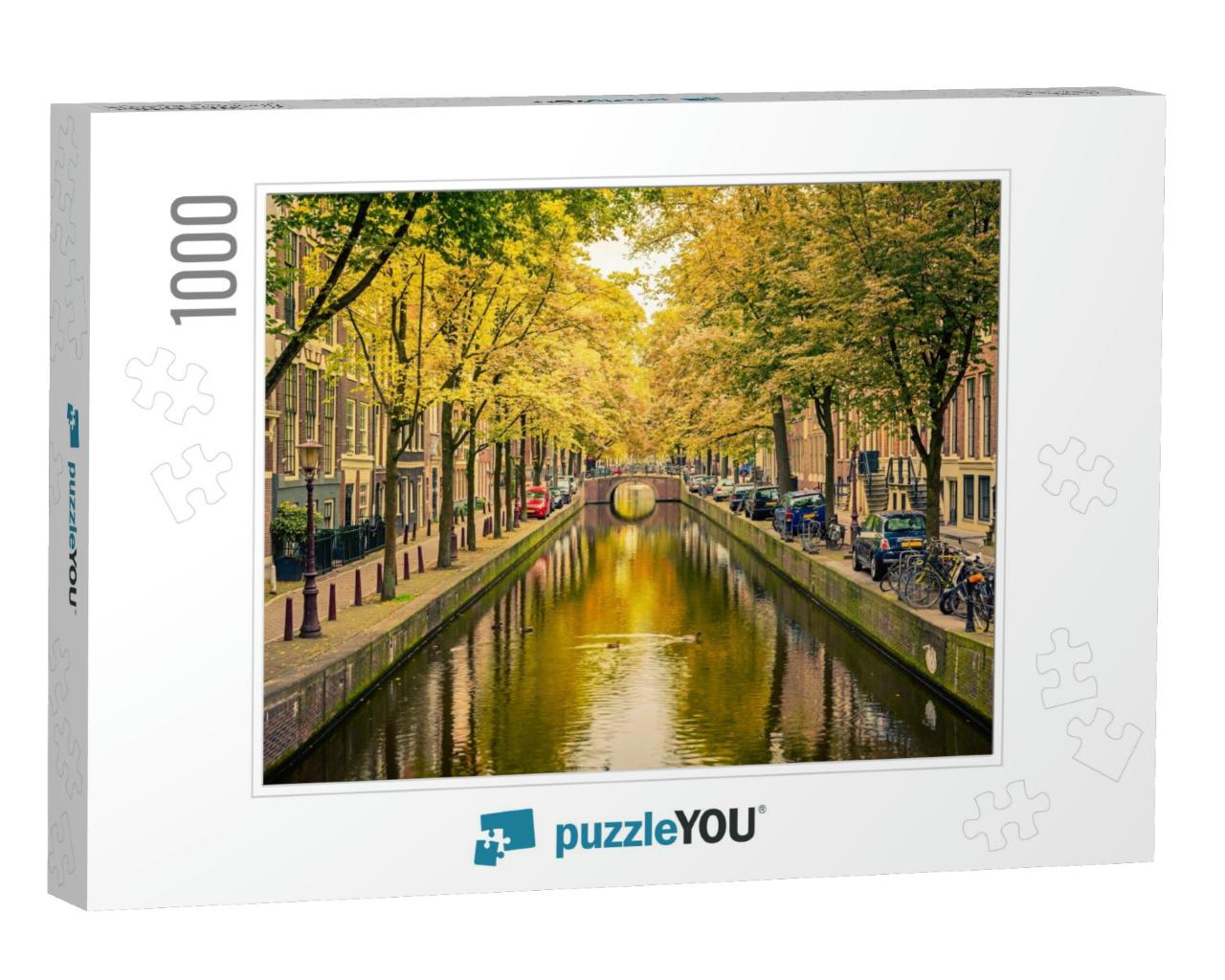 Bridge Over Canal in Amsterdam... Jigsaw Puzzle with 1000 pieces