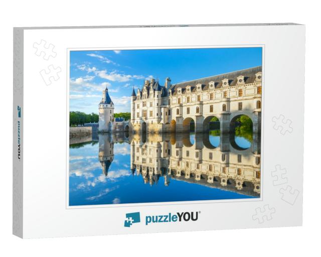 Chateau De Chenonceau is a French Castle Spanning the Riv... Jigsaw Puzzle