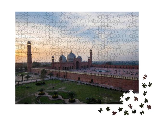Badshah Mosque in Lahore Pakistan South Asia, Border with... Jigsaw Puzzle with 1000 pieces
