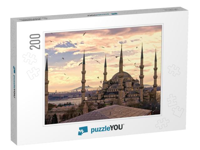 Sunset Over the Blue Mosque, Sultanahmet Camii, Istanbul... Jigsaw Puzzle with 200 pieces