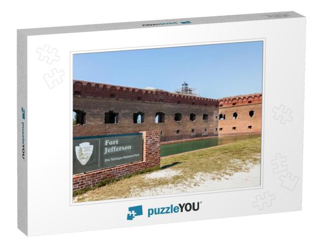 A View of Fort Jefferson, Dry Tortugas National Park, Flo... Jigsaw Puzzle