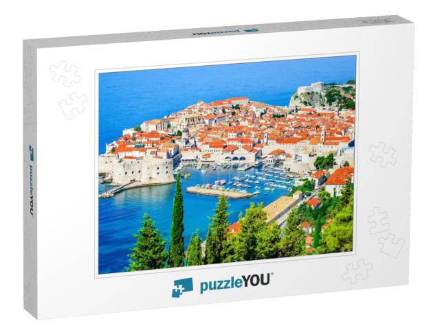 Dubrovnik, Croatia. Picturesque View on the Old Town Medi... Jigsaw Puzzle