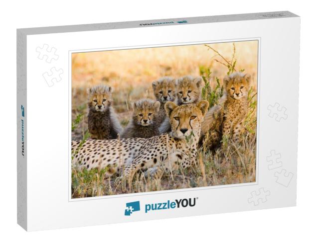 Mother Cheetah & Her Cubs in the Savannah. Kenya. Tanzani... Jigsaw Puzzle