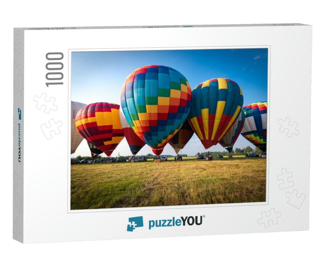 Colorful Hot Air Balloon is Starting to Fly... Jigsaw Puzzle with 1000 pieces