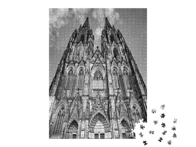 Front of Cologne Cathedral, Germany... Jigsaw Puzzle with 1000 pieces