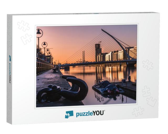 Sunrise in Dublin, Samuel Backett Bridge, River Liffey, I... Jigsaw Puzzle