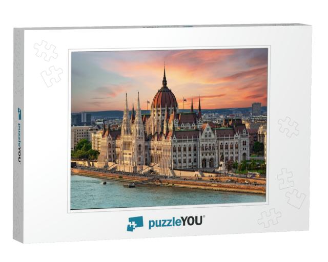Beautiful Building of Parliament in Budapest, Popular Tra... Jigsaw Puzzle