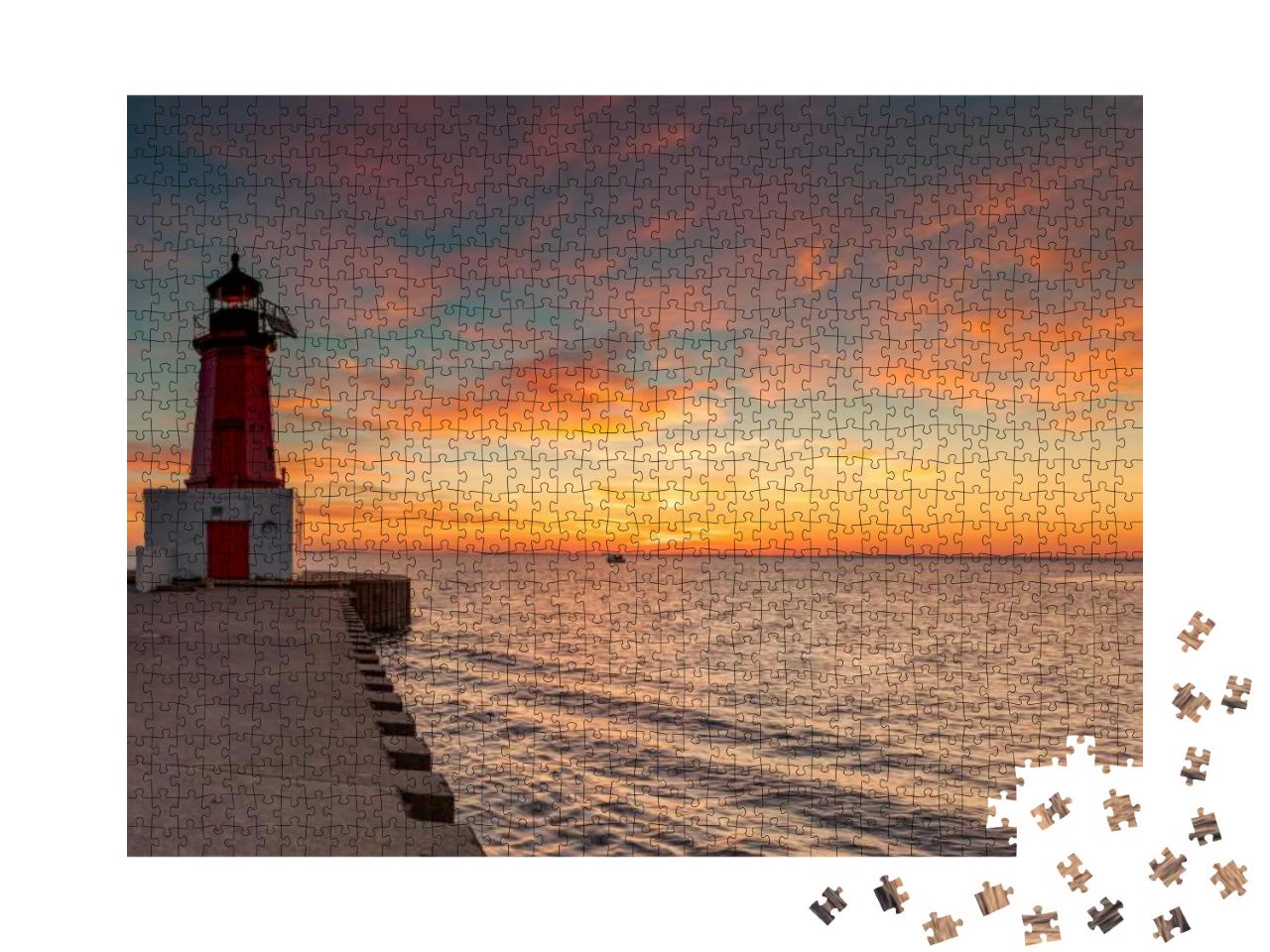 Lighthouse on Green Bay Wi... Jigsaw Puzzle with 1000 pieces