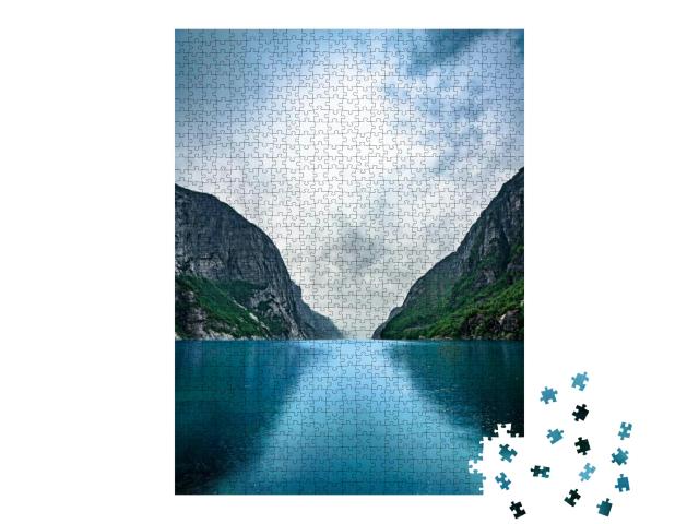 Norwegian Fjords from Sea Level... Jigsaw Puzzle with 1000 pieces