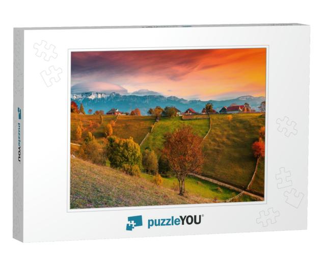 Beautiful Autumn Alpine Landscape, Famous Alpine Village... Jigsaw Puzzle