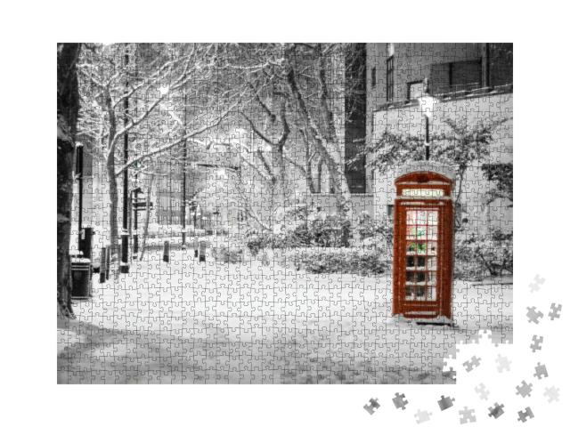 London Snow Pretty Snow Scene of Traditional Red Telephon... Jigsaw Puzzle with 1000 pieces