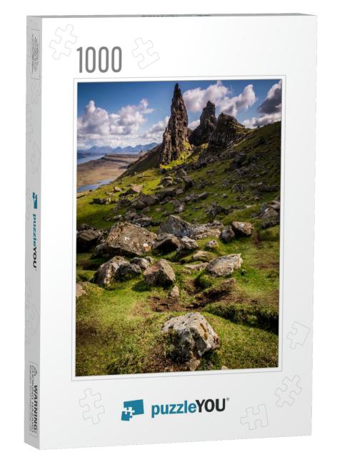 The Old Man of Storr, Isle of Skye, Scotland... Jigsaw Puzzle with 1000 pieces