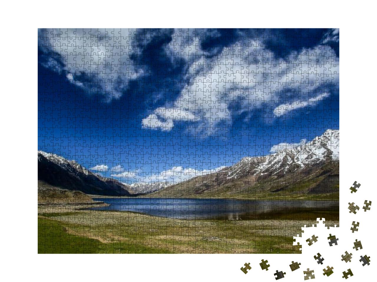 A Beautiful Lake in the Shandur Valley... Jigsaw Puzzle with 1000 pieces
