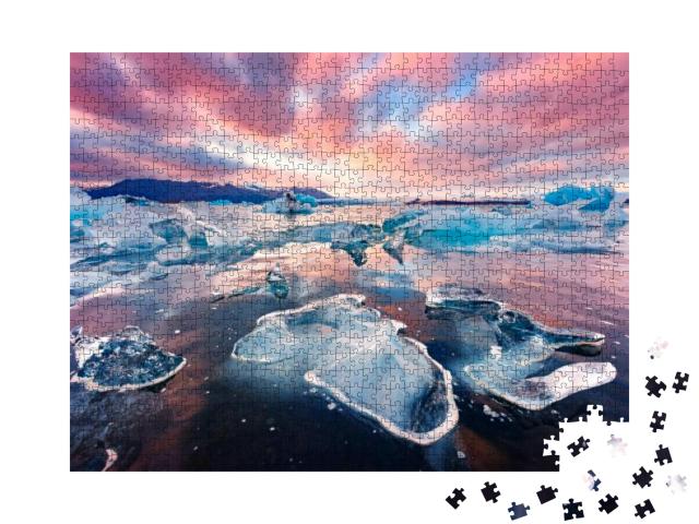 Incredible Landscape with Icebergs in Jokulsarlon Glacial... Jigsaw Puzzle with 1000 pieces