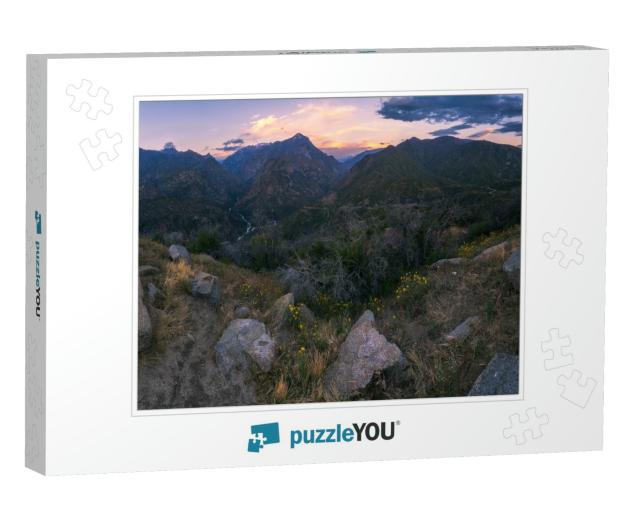 Sunset Over Kings Canyon National Park in the Usa... Jigsaw Puzzle