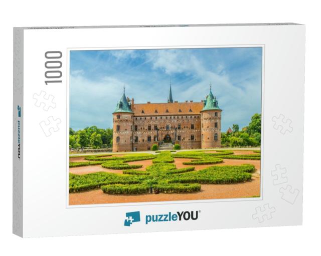 Egeskov Slot on Funen Island in Denmark... Jigsaw Puzzle with 1000 pieces