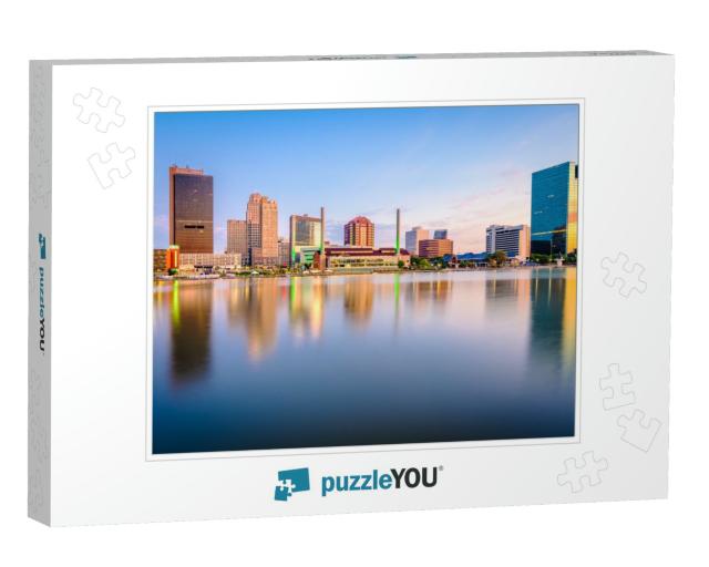 Toledo, Ohio, USA Downtown Skyline on the Maumee River At... Jigsaw Puzzle