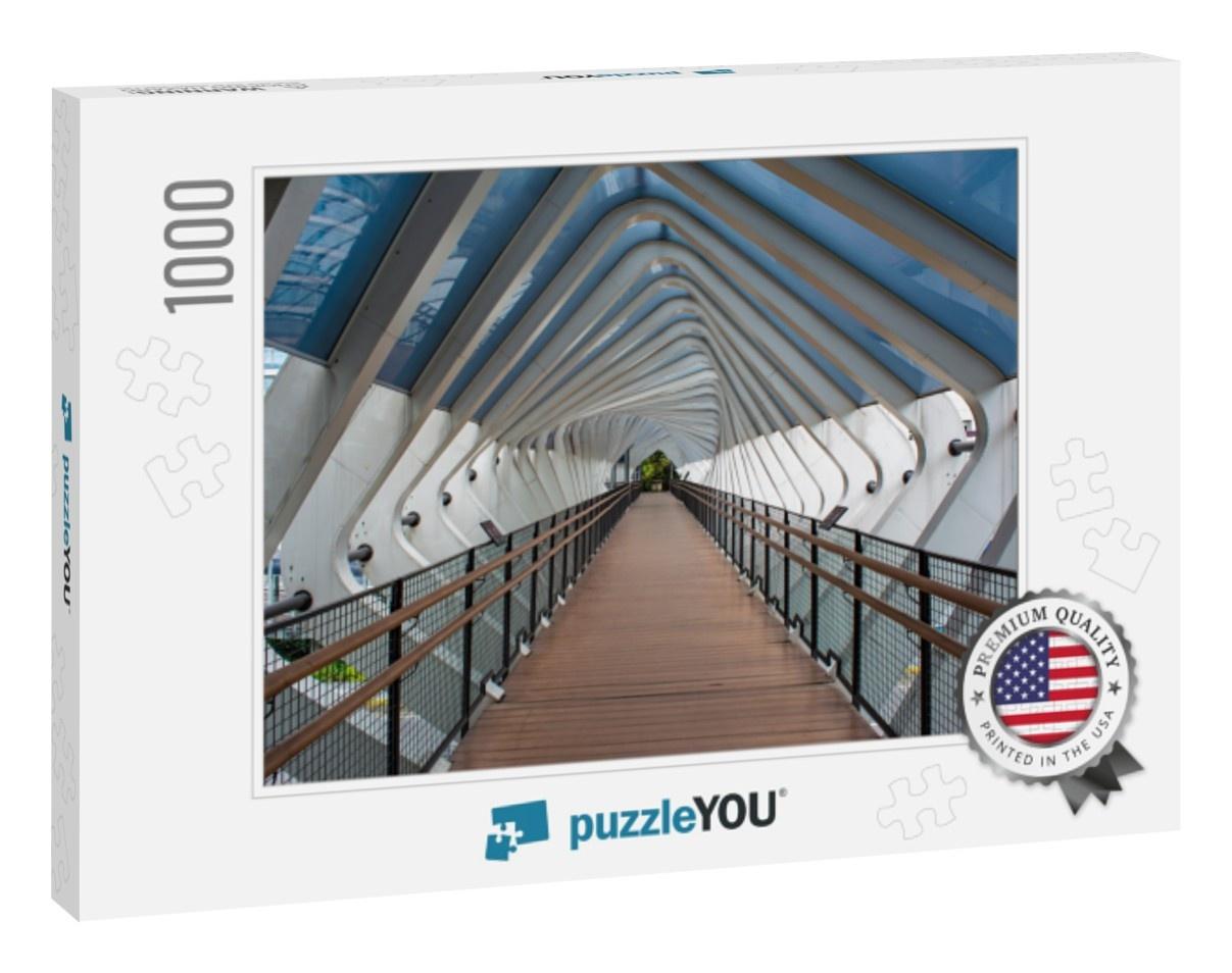 Empty/deserted footbridge in Central Jakartaâ€¦ Jigsaw Puzzle with 1000 pieces