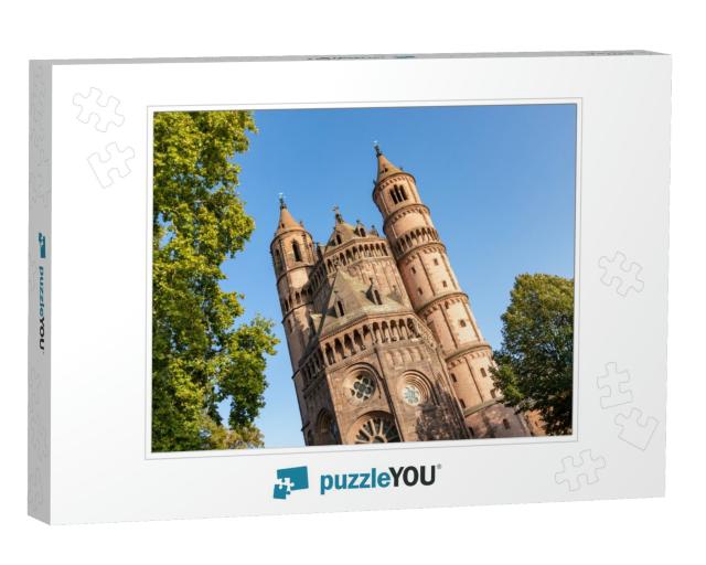 Old Historic Cathedral of Worms, Germany... Jigsaw Puzzle