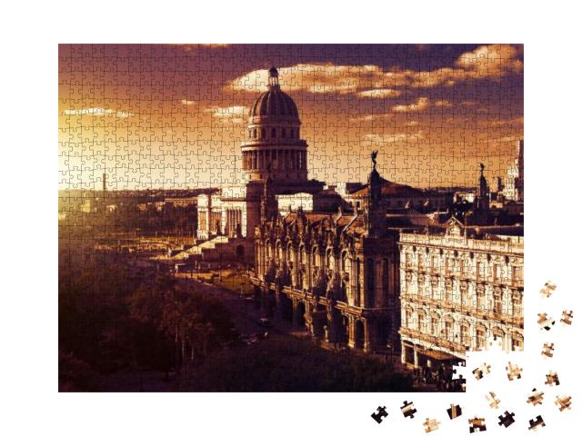 Sunset in Havana, Cuba... Jigsaw Puzzle with 1000 pieces